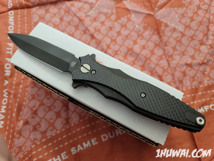 Hinderer 辛德勒 Maximus CPM20CV DLC 双刃 碳纤维