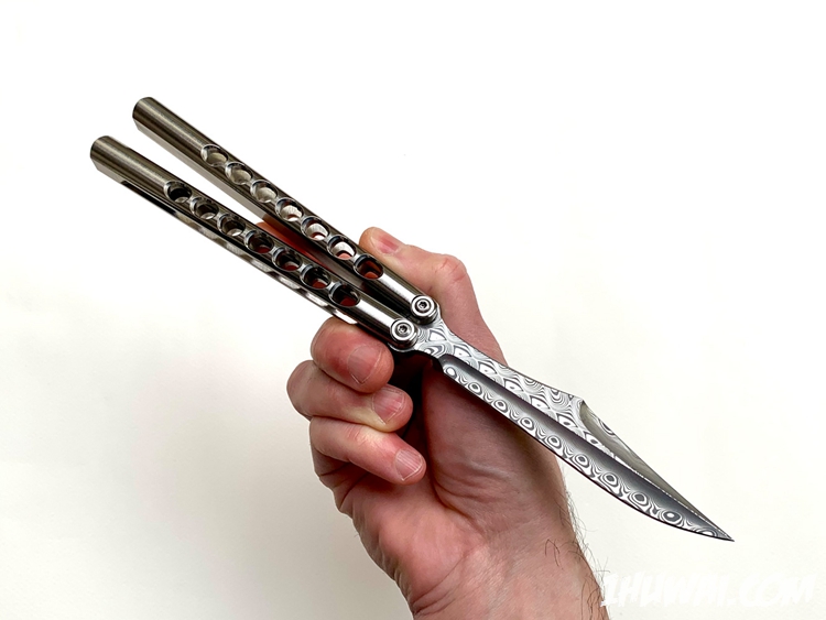 意大利 Fiore Pinless 手工 Balisong 大马士革博伊头Ti 6Al-4V柄 高端蝴蝶甩刀 全球限量8支 长26 