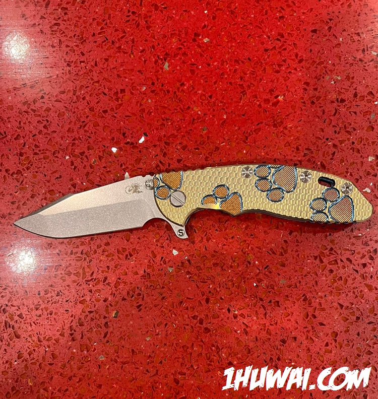 Hinderer 辛德勒 XM-18 3.5”Tri-Way Skinny 瘦版 Harpoon Spanto 鱼叉头  CPM-20CV SW石洗 金色狗爪钛合金贴片